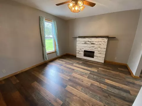 720 E Franklin St, Lanark, IL 61046 photo 15