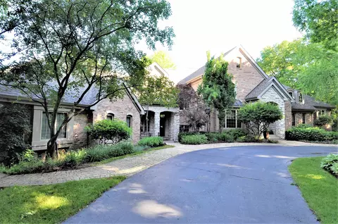 1586 Summerwood Ln, Belvidere, IL 61008