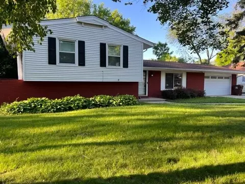 1923 Spring Brook Ave, Rockford, IL 61107 photo 1