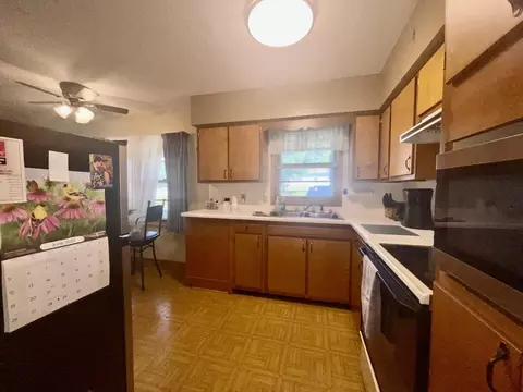 401 E Silk St, Mount Carroll, IL 61053 photo 5