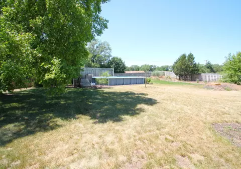 4017 Montclair Rd, Roscoe, IL 61073 photo 4
