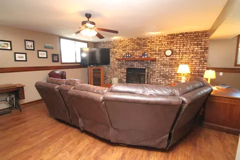 4017 Montclair Rd, Roscoe, IL 61073 photo 18