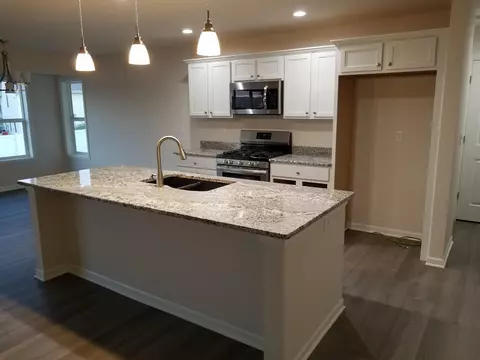 855 Bridget Dr, Beloit, WI 53511 photo 4