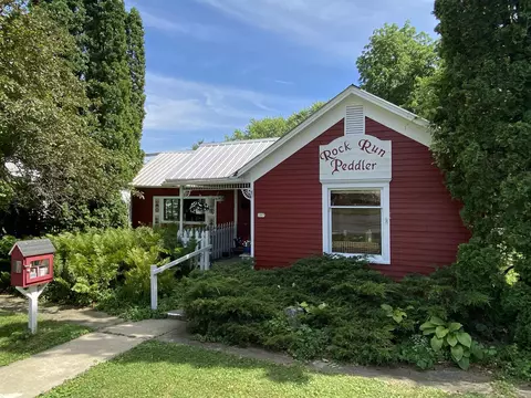 207 Jefferson St, Rock City, IL 61070