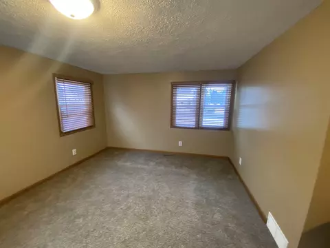 11291 Main St, Roscoe, IL 61073 photo 8