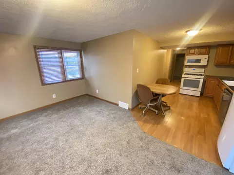 11291 Main St, Roscoe, IL 61073 photo 4