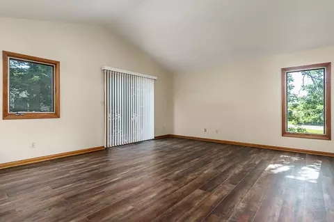 317 E 6th St, Pecatonica, IL 61063 photo 8