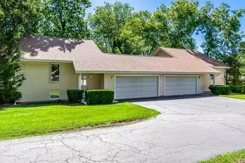 317 E 6th St, Pecatonica, IL 61063 photo 3