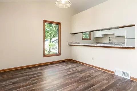 317 E 6th St, Pecatonica, IL 61063 photo 14