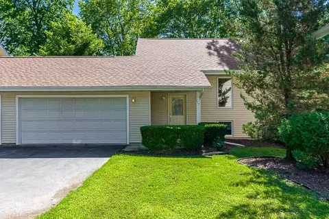 317 E 6th St, Pecatonica, IL 61063 photo 1