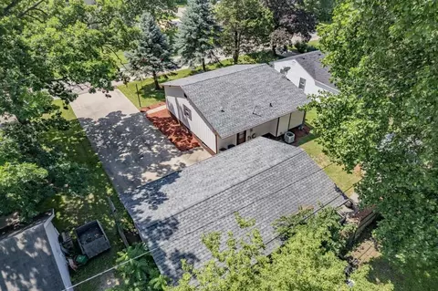 145 E Yost Dr, Beloit, WI 53511 photo 3