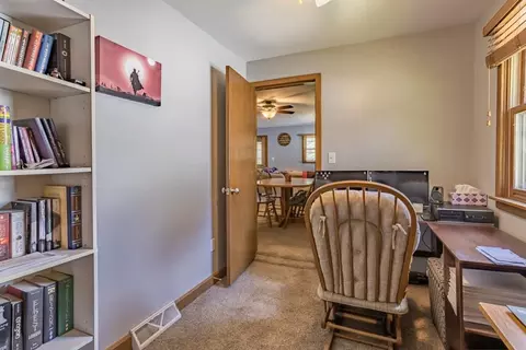 145 E Yost Dr, Beloit, WI 53511 photo 6