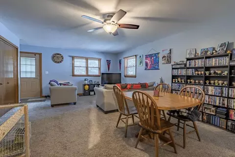 145 E Yost Dr, Beloit, WI 53511 photo 10
