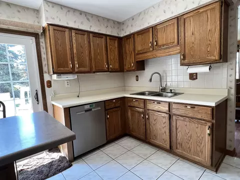 6285 Upper Ridge Way, Roscoe, IL 61073 photo 10
