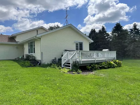 6285 Upper Ridge Way, Roscoe, IL 61073 photo 2