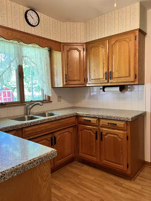 310 N Wooster St, Capron, IL 61012 photo 7