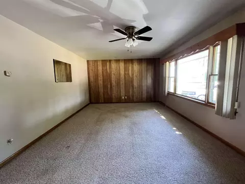 310 N Wooster St, Capron, IL 61012 photo 4