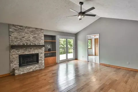 11012 Pheasant Run Ln, Roscoe, IL 61073 photo 8