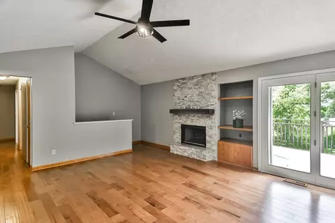 11012 Pheasant Run Ln, Roscoe, IL 61073 photo 9