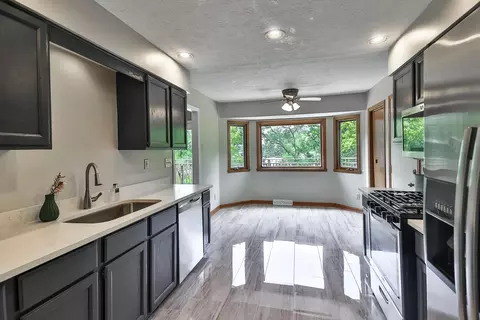 11012 Pheasant Run Ln, Roscoe, IL 61073 photo 14
