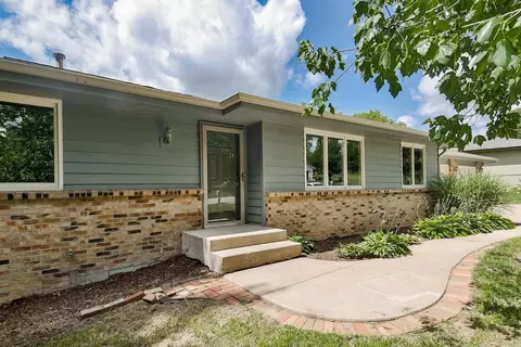 11012 Pheasant Run Ln, Roscoe, IL 61073 photo 1