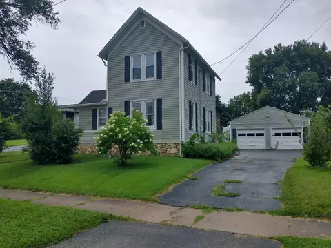 1410 W 2nd St, Dixon, IL 61021 photo 1