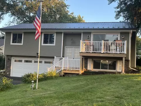 76 Delburne, Lake Summerset, IL 61019 photo 1