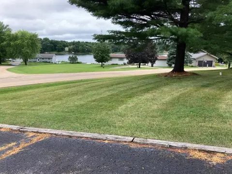 4-163 Beachcomer, Lanark, IL 61046 photo 22