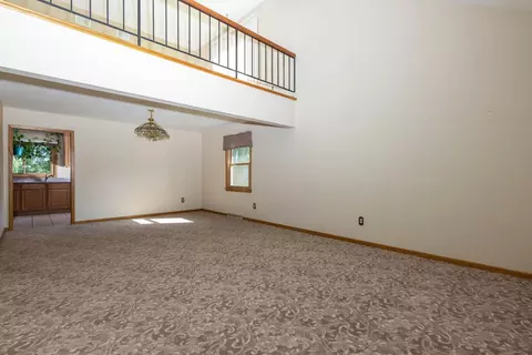 513 Baintree, Lake Summerset, IL 61019 photo 10