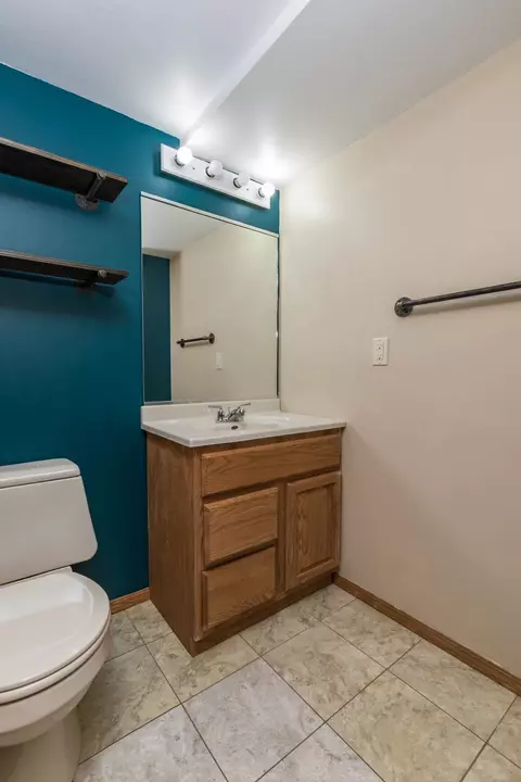 513 Baintree, Lake Summerset, IL 61019 photo 18
