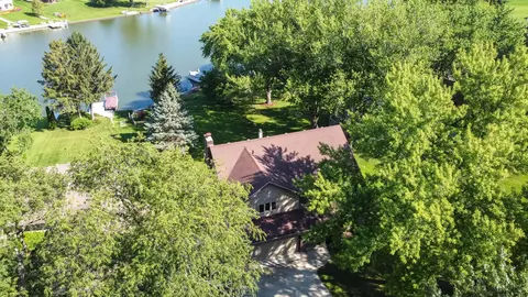 513 Baintree, Lake Summerset, IL 61019 photo 4
