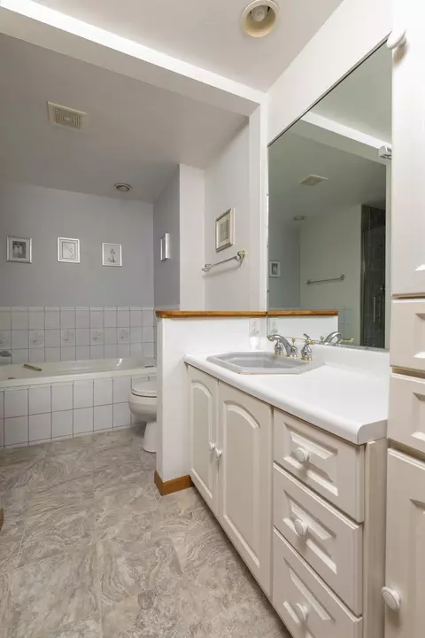 513 Baintree, Lake Summerset, IL 61019 photo 23