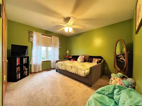1330 Michael Dr, Pecatonica, IL 61063 photo 17