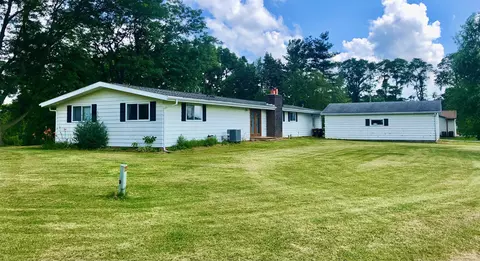11 Geneva St, Mount Carroll, IL 61053 photo 3