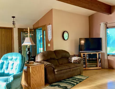 11 Geneva St, Mount Carroll, IL 61053 photo 11