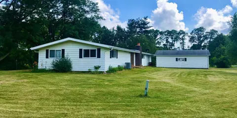 11 Geneva St, Mount Carroll, IL 61053 photo 4