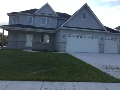 1814 Divine Dr, Rockford, IL 61107