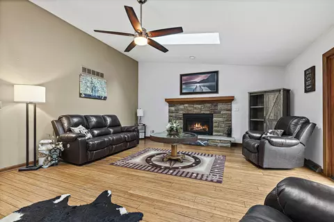 5611 Gray Eagle Rd, Roscoe, IL 61073 photo 19