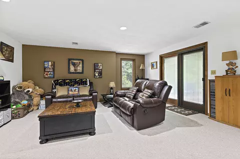 5611 Gray Eagle Rd, Roscoe, IL 61073 photo 31