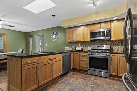 5611 Gray Eagle Rd, Roscoe, IL 61073 photo 13