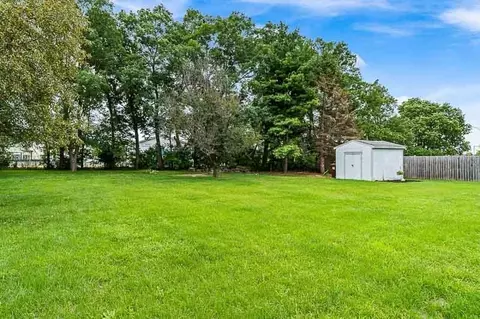 4628 Straw Ln, Roscoe, IL 61073 photo 8