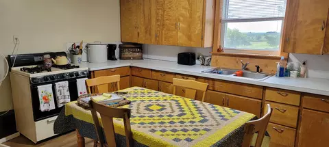 1966 N Heitter Rd, Freeport, IL 61032 photo 5