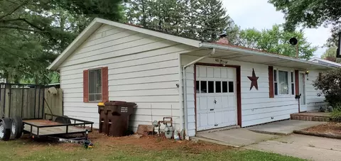 415 E Lincoln St, Mount Morris, IL 61054 photo 2