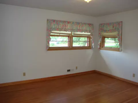 1015 E 4th St, Belvidere, IL 61008 photo 11