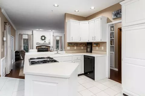 7593 Grace Dr, Roscoe, IL 61073 photo 18