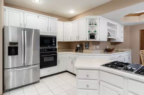 7593 Grace Dr, Roscoe, IL 61073 photo 15
