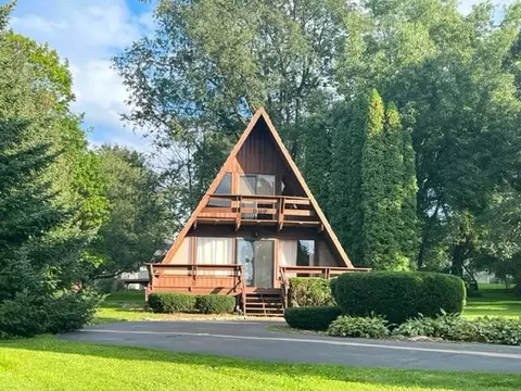569 Baintree, Lake Summerset, IL 61019 photo 1
