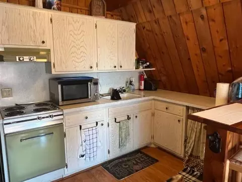 569 Baintree, Lake Summerset, IL 61019 photo 13