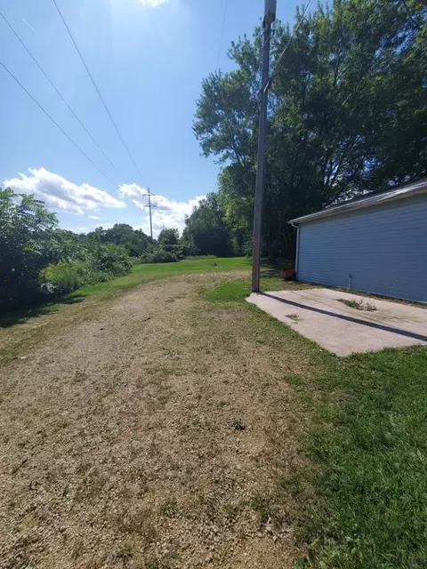 1991 Il Rte 75 E, Freeport, IL 61032 photo 17