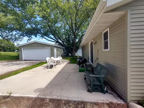 2127 Hawthorne Dr, Lake Summerset, IL 61019 photo 5